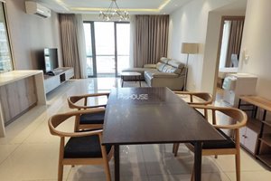 High-floor apartment with city view for rent at Riverpark Premier with full furniture