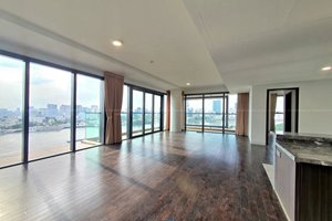 Spacious 4br apartment in The Cove for rent with the most beautiful million-dollar view