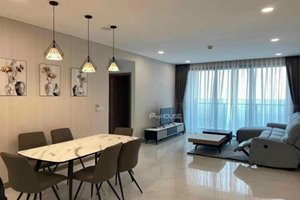 Large apartment for rent with river view at Sunwah Pearl with modern furniture