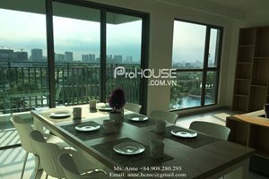 Beautiful 2 bedroom apartment for rent in Riviera Point, View to the river, swimming pool and Phu My Hung