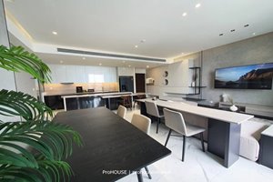 Very beautiful 3 bedroom apartment for rent in Empire City with amazing view