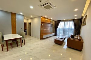 Big size 2 bedroom apartment for rent in Midtown located on high floor 