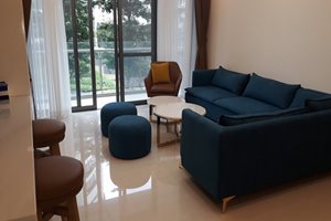 Modern style for rent in Riverpark Premier, nice and new furniture