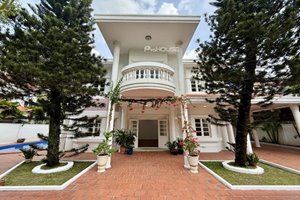 Big Villa For Rent in Thao Dien | 593m² | 5 Bedrooms | Large Garden & Pool | $5,000/month