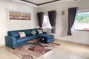 Modern big size apartment for rent in Hung Vuong 2 with big terrace