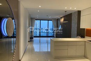2 bedroom apartment with beautiful view of Landmark 81 in Sunwah Pearl