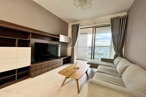 Bright 3 bedroom apartment for rent at Midtown fully furnished with open view