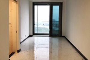 Unfurnished Empire City apartment for rent at cheap price
