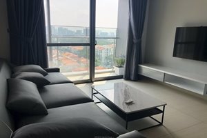 Extremely nice 2 bedroom apartment for rent in Urban Hill view to Crescent Mall
