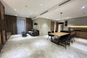 High floor an luxurious 3 bedroom apartment in Midtown The Peak for rent 