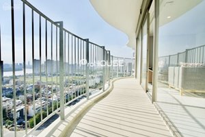 Airy and sunny 3 bedroom apartment for rent in Waterina Suites District 2