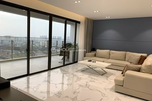 4 bedroom apartment for rent with large balcony at The View-Riviera Point with full furniture