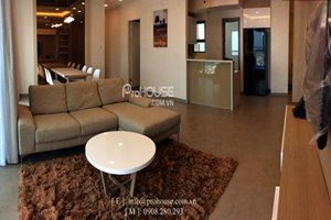 Beautiful 3 bedroom apartment in Riviera Point for rent East direction