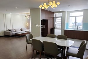 Beautiful 4 bedroom penthouse for rent in District 7 where is close to District 1 (CBD)