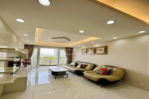 Large 3-bedroom apartment for rent in Scenic Valley with open view