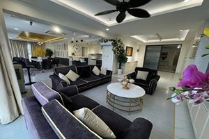 Happy Valley Penthouse for Rent – River View, Fully Furnished, Private Parking