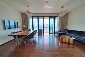 Spacious 3 bedroom apartment for rent in D'Edge full furniture