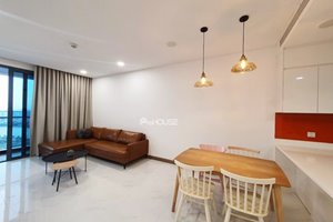 River view luxury apartment for rent with bathtub at Sunwah Pearl with 2Br + 1
