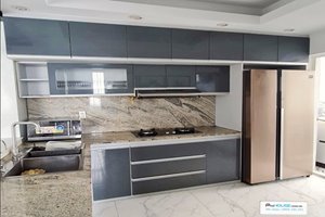 A good condition 3 bedroom apartment for rent in Canh Vien 2 with full furniture