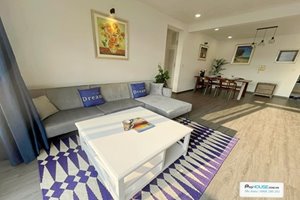 Renovated 3 bedroom apartment for rent in Canh Vien 1 with beautiful furniture