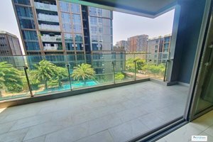 Beautiful unfurnished apartment for rent in Empire City with big balcony