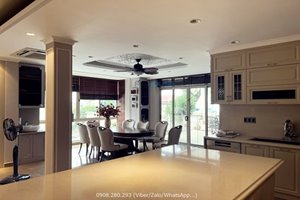 Big villa for rent in Phu My Hung with large garden and nice furniture