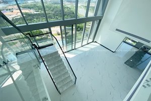 4BR duplex for rent with large area view District 1 in Empire City