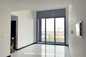 Empire City 1br apartment for rent basic furniture low floor river view 
