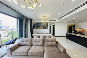 Spacious 3 bedroom apartment for rent at Empire City Linden with open view