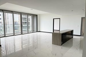 Unfurnished apartment for sale in Empire City with 3 bedrooms