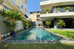 Luxury villa in compound at Thao Đien with private pool for rent