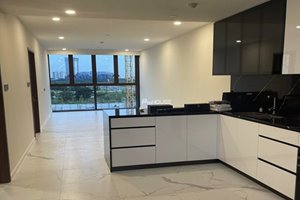3 bedroom apartment for sale with garden at The Galleria-Metropole Thu Thiem with basic furniture