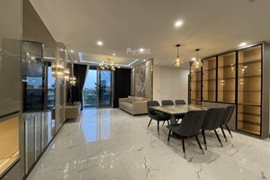 Luxury apartment for rent in Empire City with 2 bedrooms and fully furnished