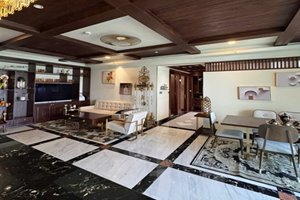 2 bedroom fully furnished river view apartment with parking for rent at Riverpark Premier