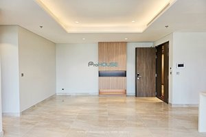 Unfurnished 3-bedroom apartment in the Horizon for rent with river view
