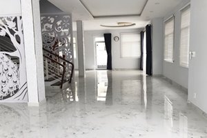 Villa for rent as office in the center of Phu My Hung, prime location, new house