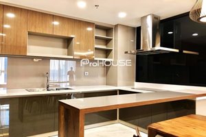 Modern river view apartment for rent in Block C The Symphony Midtown