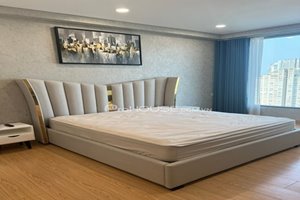 Cheap luxury 2 bedroom for sale apartment in Sunwah Pearl with full furniture