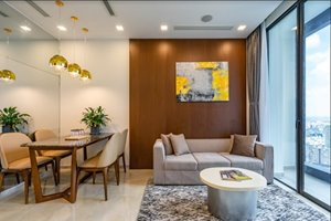 Super luxury Vinhome Golden River apartment for sale with 2 bedrooms