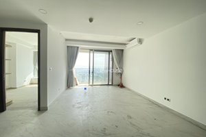 Midtown apartment for rent on high floor with beautiful view and basic furniture