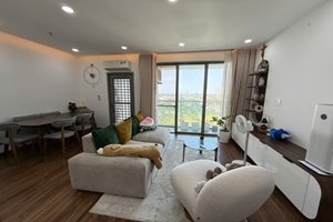 Hung Phuc 2 bedroom apartment street view parking available title ready for sale