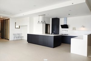 Unfurnished penthouse for rent in Phu My Hung with river view and brand new furniture