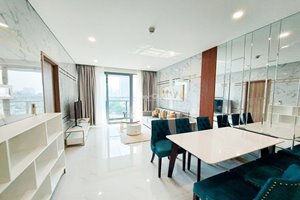 Luxury 2 bedroom apartment for rent in Sunwah Pearl with full beautiful furniture