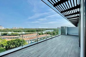 3-bedroom The Horizon apartment for sale with large garden and nice view