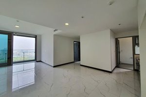 Elegant 2 bedroom Empire City apartment with stunning river view for sale
