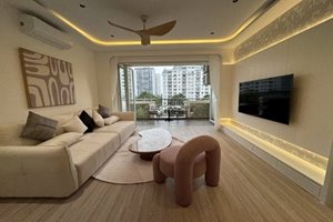 Pretty corner apartment for sale in Phu My Hung with new furniture