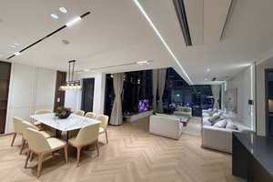 Luxury 4 bedroom duplex at The Metropole Opera with panoramic river and skyline views for rent 