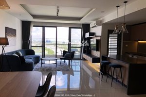 High floor apartment for rent in Riverpark Premier with beautiful view to the river