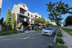 Townhouse for Sale at Zeitgeist City | 1 Ground Floor + 3 Storeys | Premium Residential Area