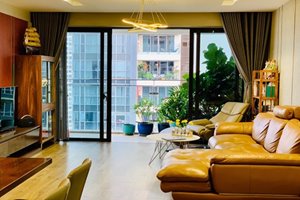 3 bedroom luxury apartment for rent in Estella Heights with full furniture